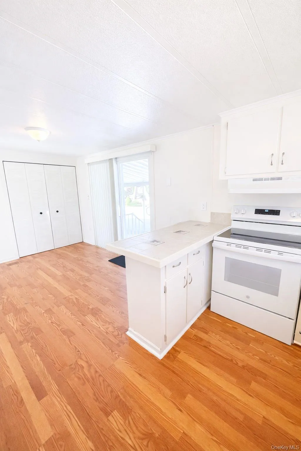 1661 Old Country Road, Riverhead, NY, 2 Bedrooms Bedrooms, 7 Rooms Rooms,2 BathroomsBathrooms,Residential,For Rent,Old Country,0,960320 1661 Old Country Road, Riverhead, NY, 2 Bedrooms Bedrooms, 7 Rooms Rooms,2 BathroomsBathrooms,Residential,For Rent,Old Country,0,960320