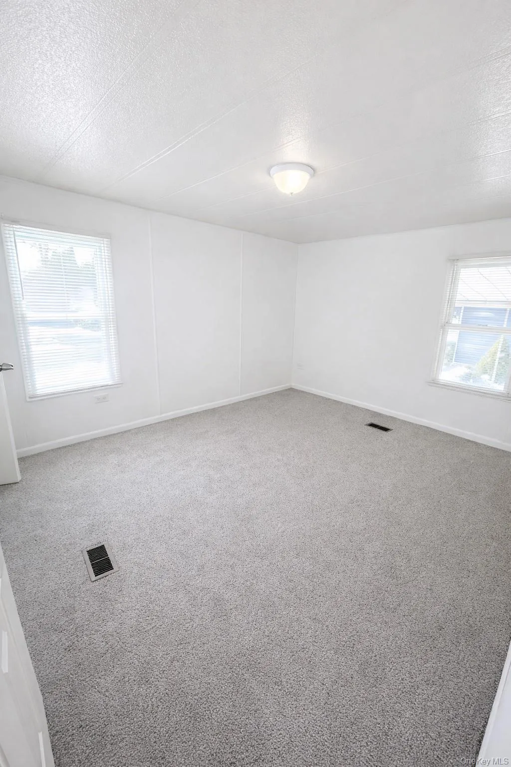 1661 Old Country Road, Riverhead, NY, 2 Bedrooms Bedrooms, 7 Rooms Rooms,2 BathroomsBathrooms,Residential,For Rent,Old Country,0,960320 1661 Old Country Road, Riverhead, NY, 2 Bedrooms Bedrooms, 7 Rooms Rooms,2 BathroomsBathrooms,Residential,For Rent,Old Country,0,960320