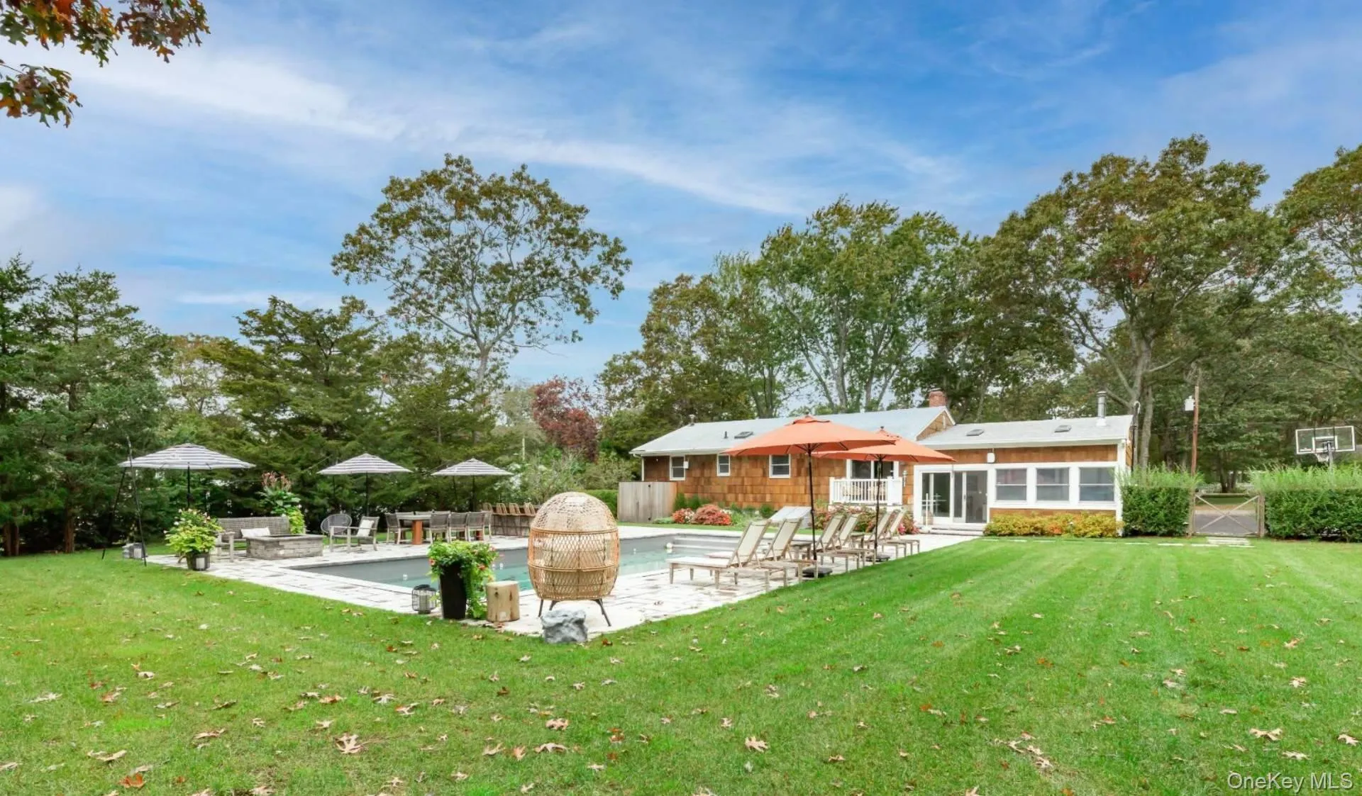 45 Sherwood Road, Southampton, New York 11946