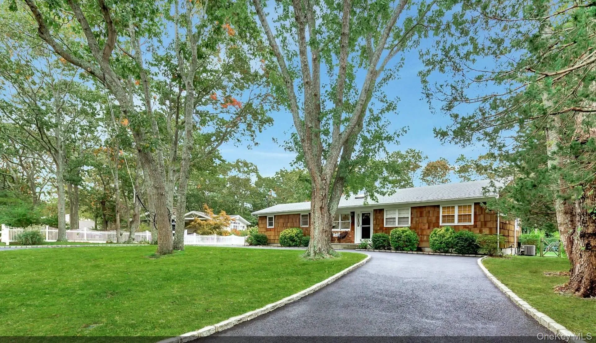 45 Sherwood Road, Southampton, New York 11946