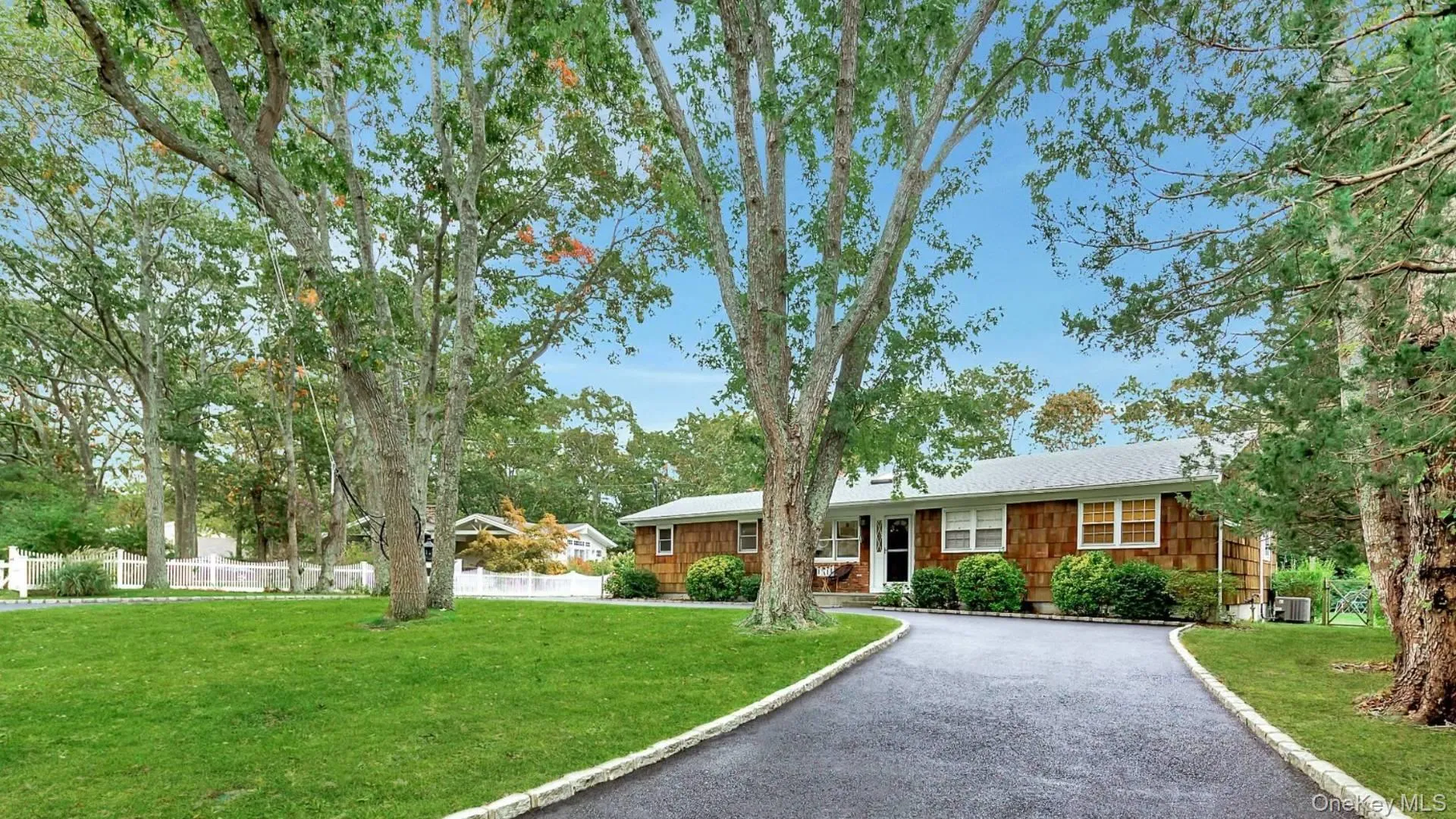 45 Sherwood Road, Southampton, New York 11946