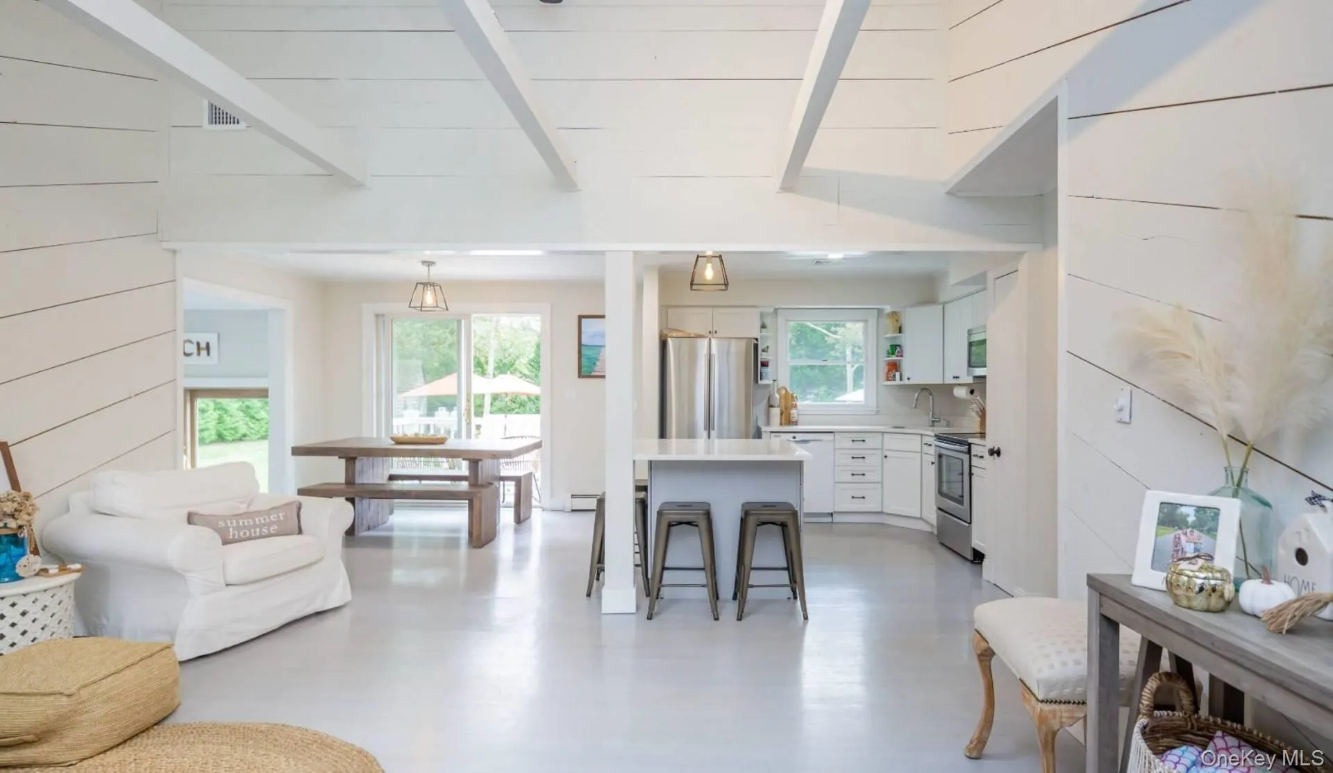 45 Sherwood Road, Southampton, New York 11946