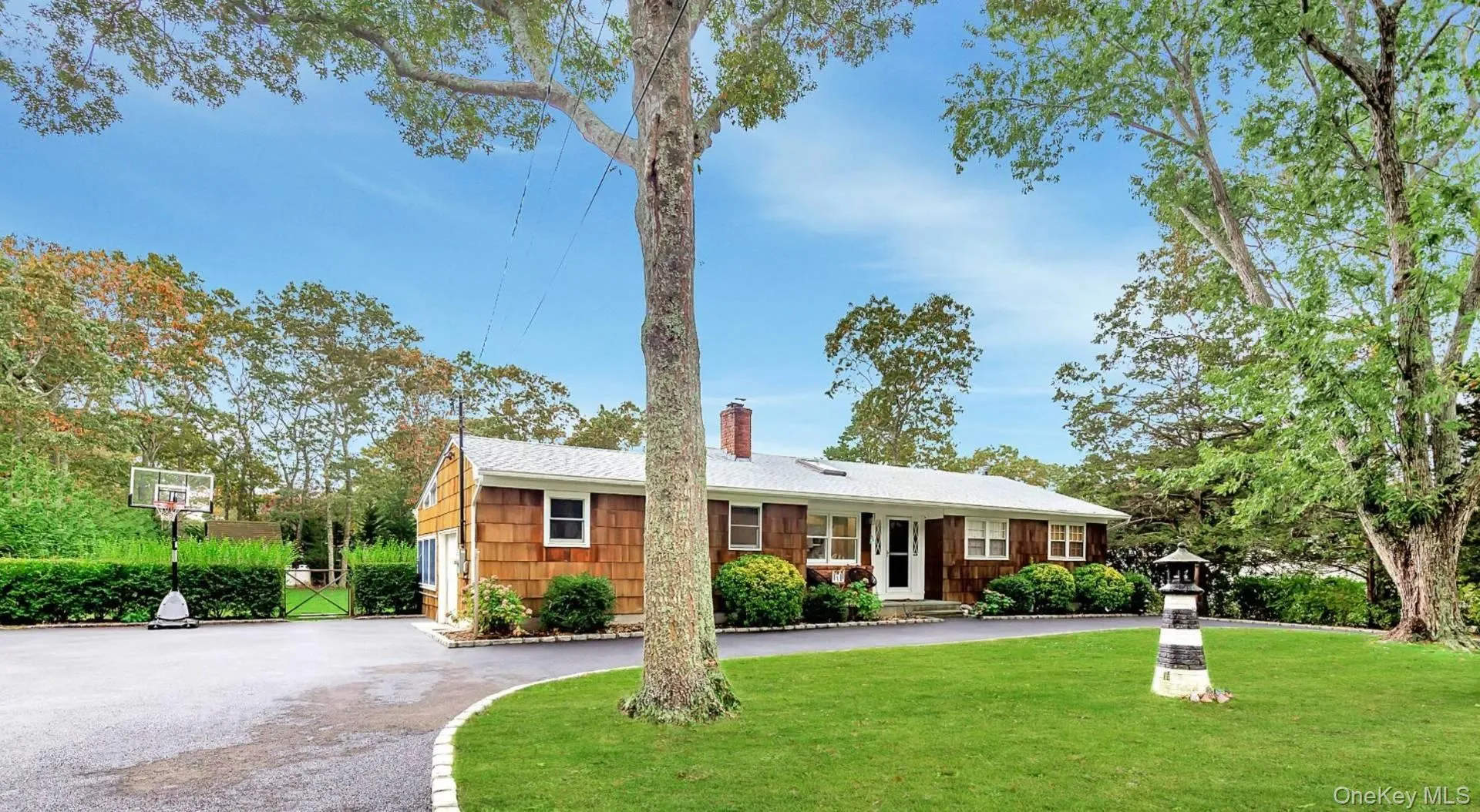 45 Sherwood Road, Southampton, New York 11946
