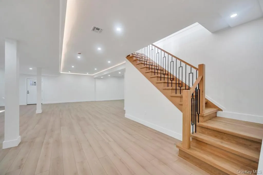 43 Cabot Lane, Oyster Bay, NY, 5 Bedrooms Bedrooms, 10 Rooms Rooms,6 BathroomsBathrooms,Residential,For Rent,Cabot,0,960389 43 Cabot Lane, Oyster Bay, NY, 5 Bedrooms Bedrooms, 10 Rooms Rooms,6 BathroomsBathrooms,Residential,For Rent,Cabot,0,960389