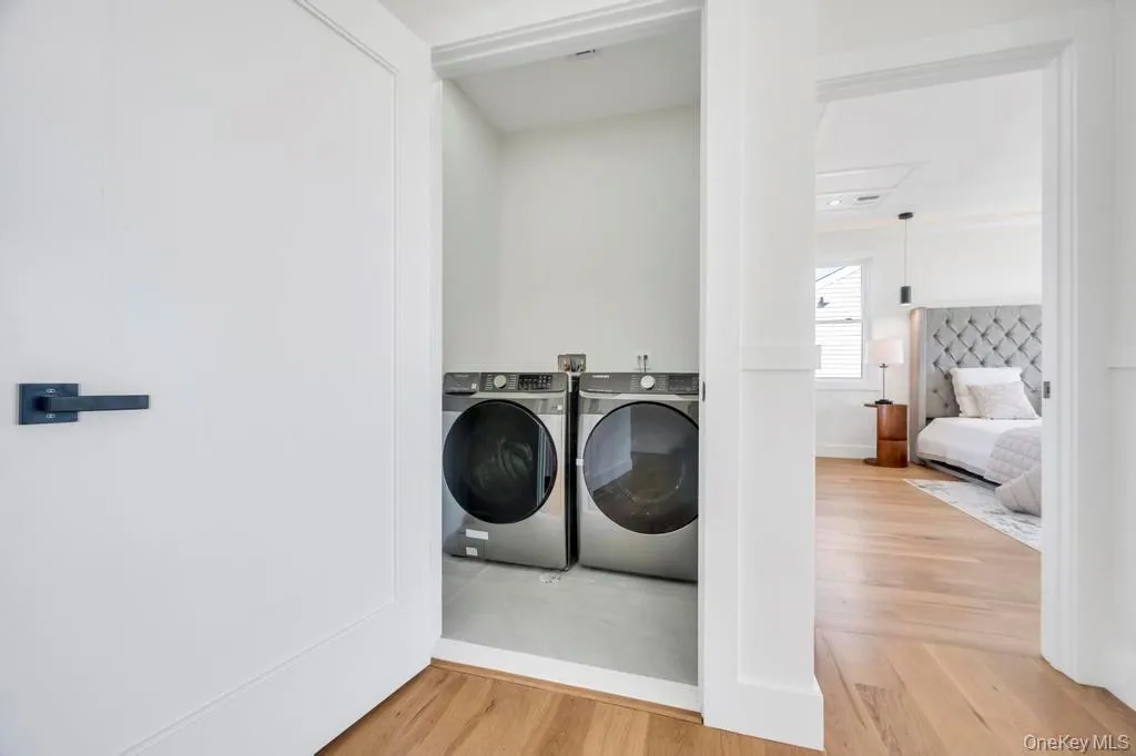43 Cabot Lane, Oyster Bay, NY, 5 Bedrooms Bedrooms, 10 Rooms Rooms,6 BathroomsBathrooms,Residential,For Rent,Cabot,0,960389 43 Cabot Lane, Oyster Bay, NY, 5 Bedrooms Bedrooms, 10 Rooms Rooms,6 BathroomsBathrooms,Residential,For Rent,Cabot,0,960389