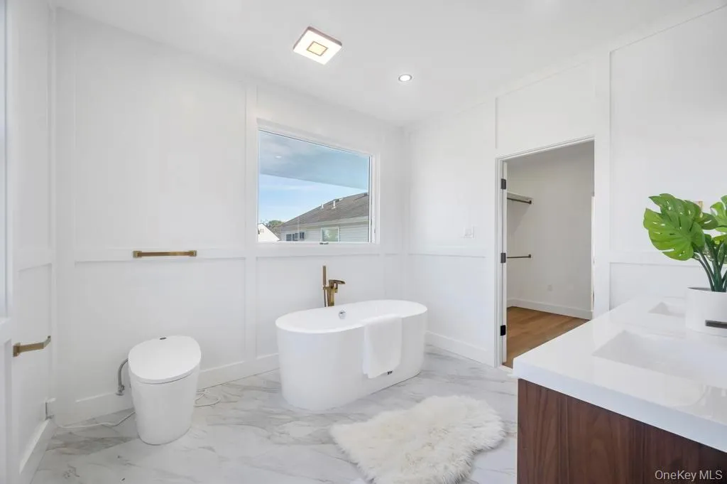 43 Cabot Lane, Oyster Bay, NY, 5 Bedrooms Bedrooms, 10 Rooms Rooms,6 BathroomsBathrooms,Residential,For Rent,Cabot,0,960389 43 Cabot Lane, Oyster Bay, NY, 5 Bedrooms Bedrooms, 10 Rooms Rooms,6 BathroomsBathrooms,Residential,For Rent,Cabot,0,960389