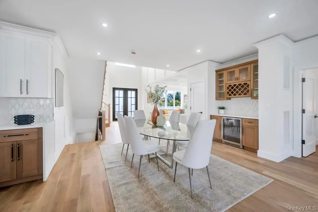 43 Cabot Lane, Oyster Bay, NY, 5 Bedrooms Bedrooms, 10 Rooms Rooms,6 BathroomsBathrooms,Residential,For Rent,Cabot,0,960389 43 Cabot Lane, Oyster Bay, NY, 5 Bedrooms Bedrooms, 10 Rooms Rooms,6 BathroomsBathrooms,Residential,For Rent,Cabot,0,960389