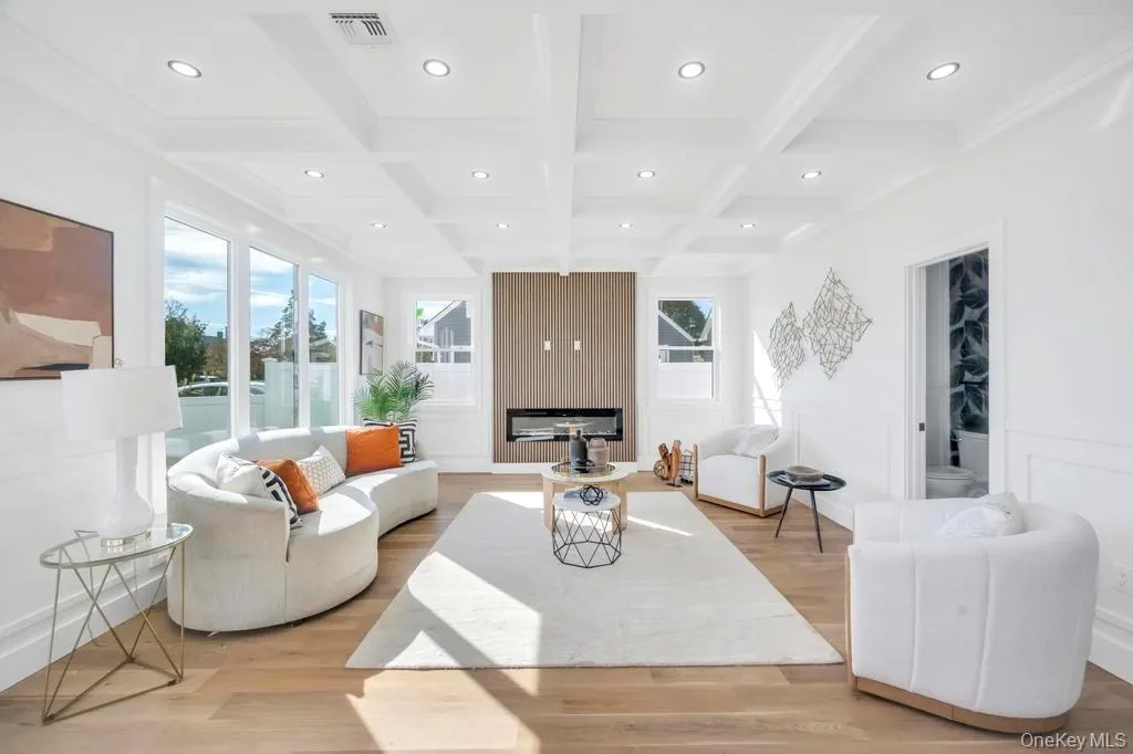43 Cabot Lane, Oyster Bay, NY, 5 Bedrooms Bedrooms, 10 Rooms Rooms,6 BathroomsBathrooms,Residential,For Rent,Cabot,0,960389 43 Cabot Lane, Oyster Bay, NY, 5 Bedrooms Bedrooms, 10 Rooms Rooms,6 BathroomsBathrooms,Residential,For Rent,Cabot,0,960389