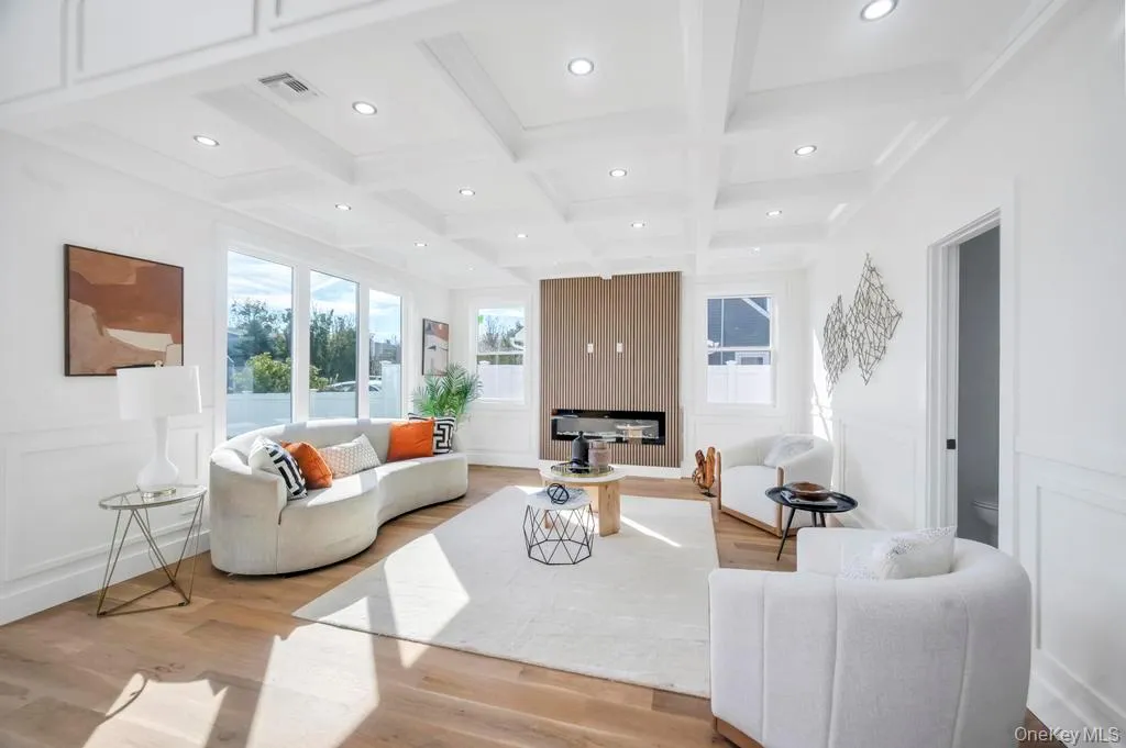 43 Cabot Lane, Oyster Bay, NY, 5 Bedrooms Bedrooms, 10 Rooms Rooms,6 BathroomsBathrooms,Residential,For Rent,Cabot,0,960389 43 Cabot Lane, Oyster Bay, NY, 5 Bedrooms Bedrooms, 10 Rooms Rooms,6 BathroomsBathrooms,Residential,For Rent,Cabot,0,960389