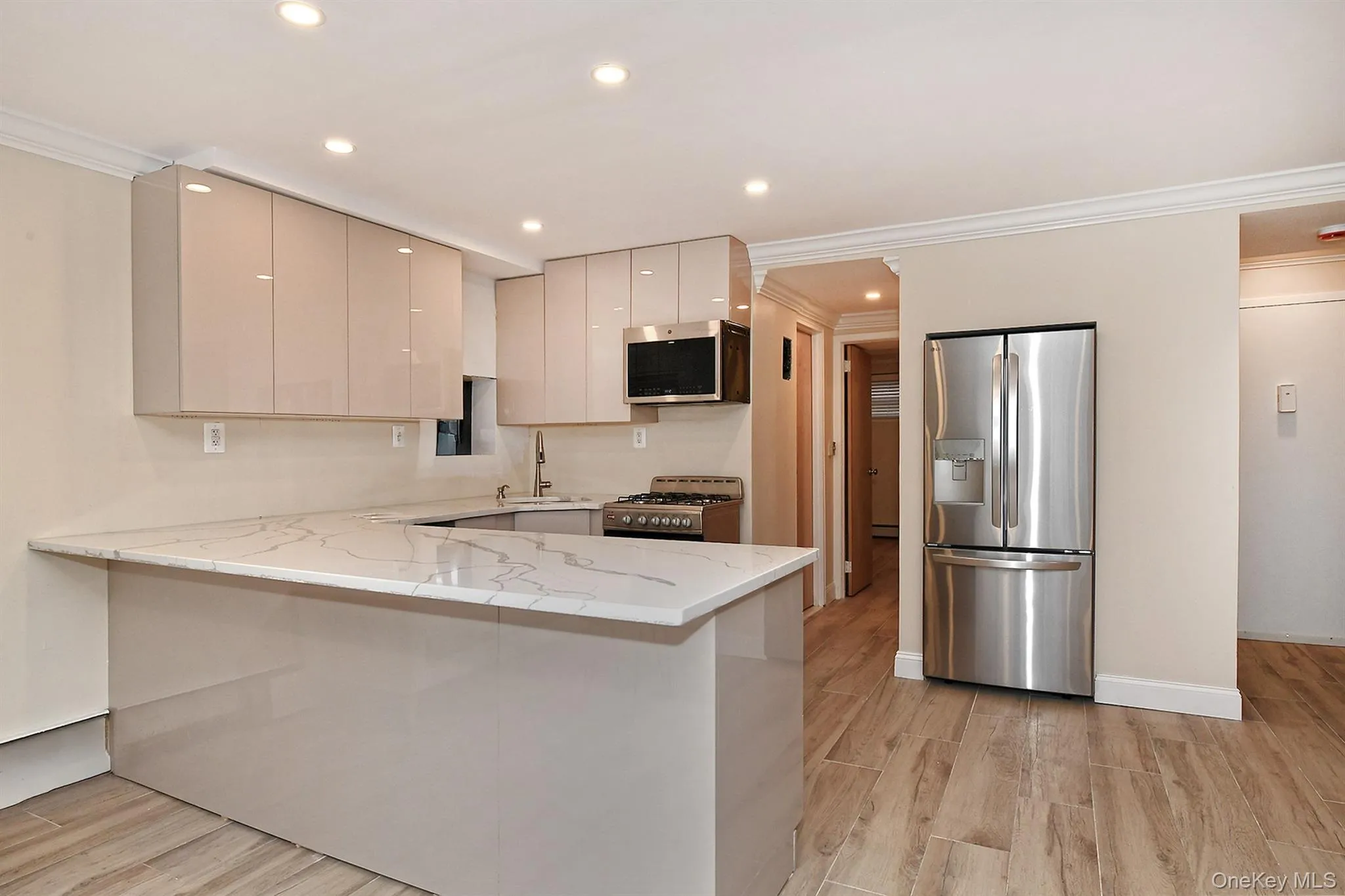 80 Lincoln Avenue, Hempstead, NY, 3 Rooms Rooms,1 BathroomBathrooms,Residential Lease,For Rent,Lincoln,0,960405 80 Lincoln Avenue, Hempstead, NY, 3 Rooms Rooms,1 BathroomBathrooms,Residential Lease,For Rent,Lincoln,0,960405