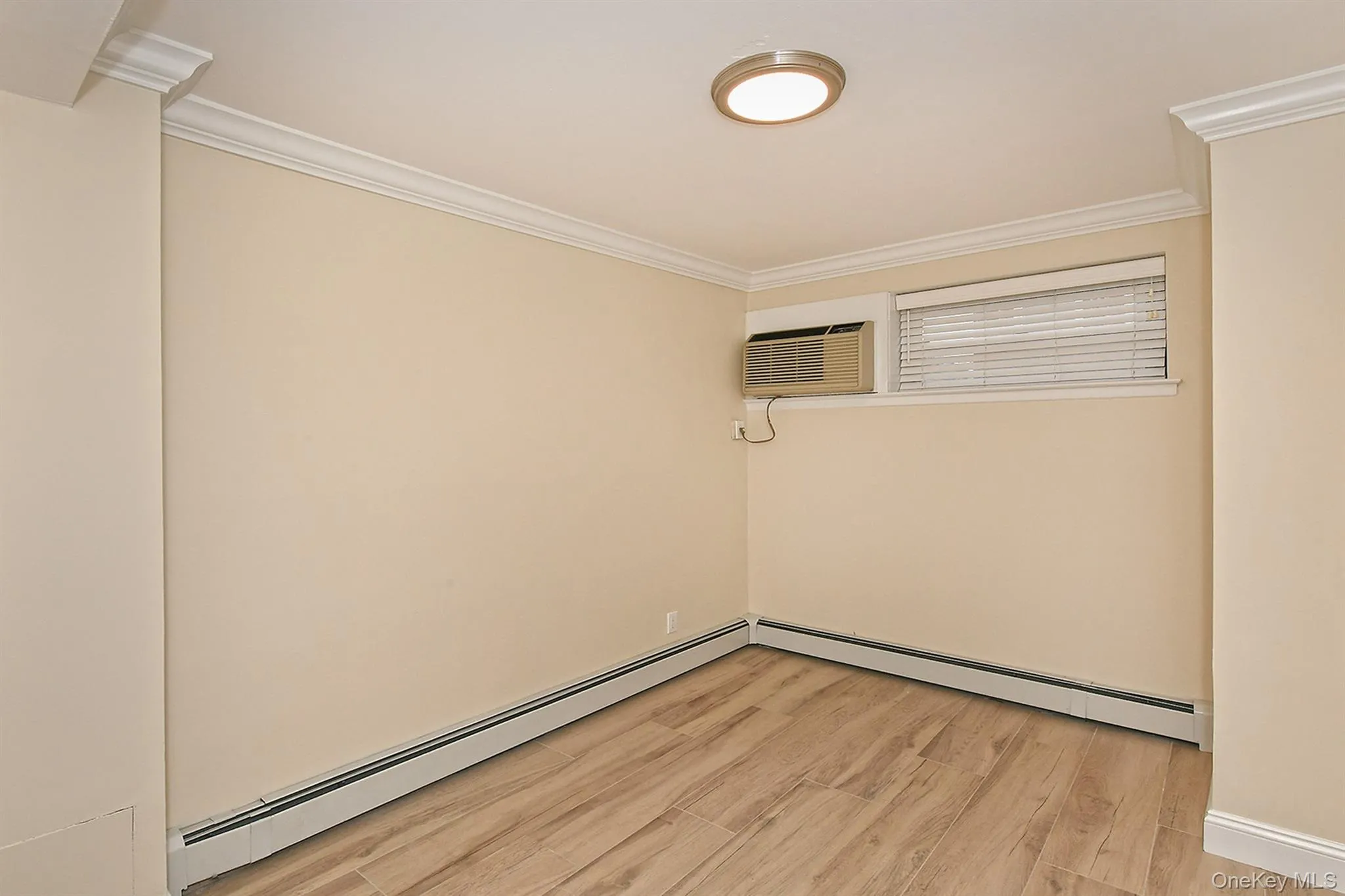 80 Lincoln Avenue, Hempstead, NY, 3 Rooms Rooms,1 BathroomBathrooms,Residential Lease,For Rent,Lincoln,0,960405 80 Lincoln Avenue, Hempstead, NY, 3 Rooms Rooms,1 BathroomBathrooms,Residential Lease,For Rent,Lincoln,0,960405