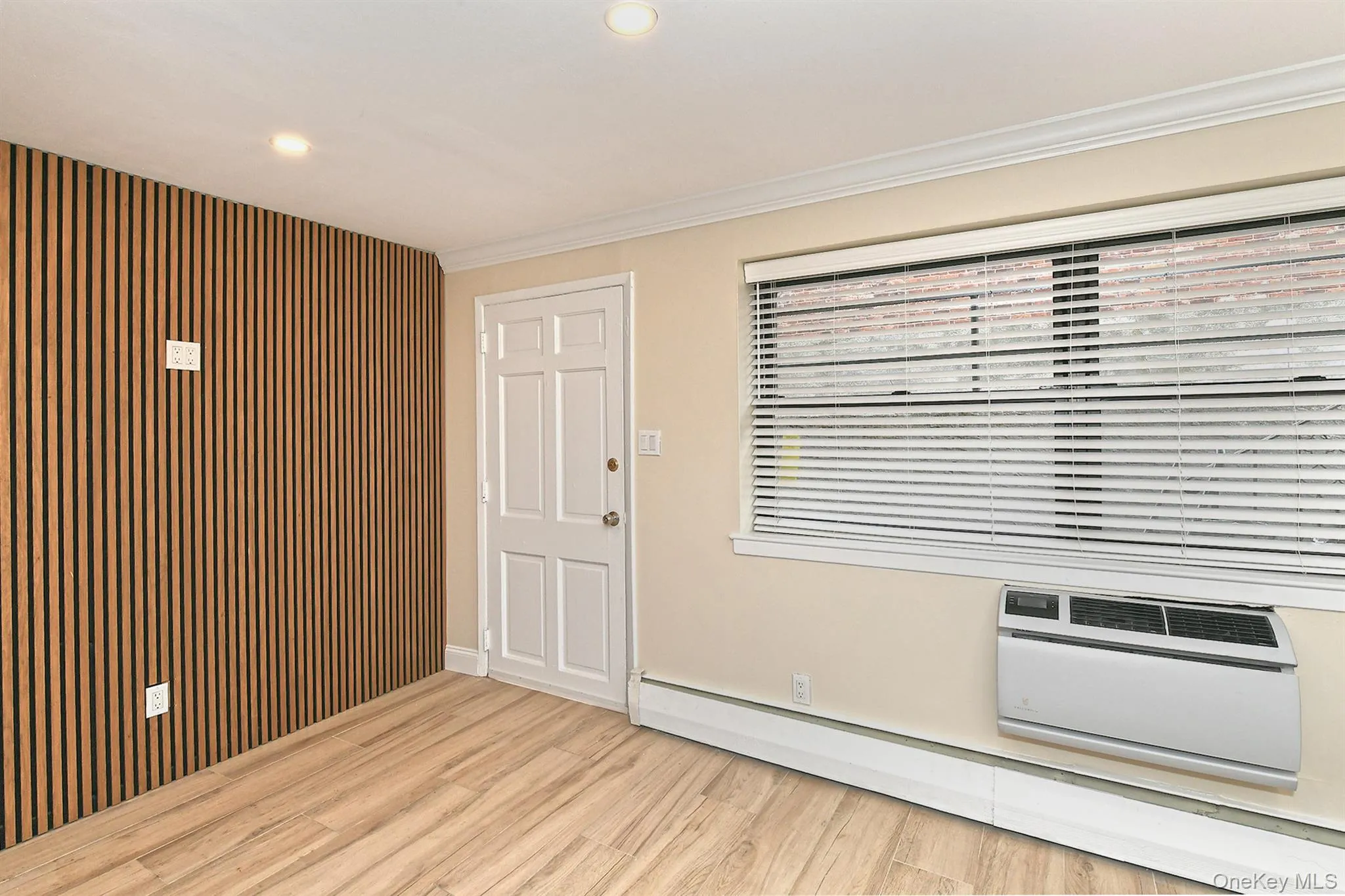 80 Lincoln Avenue, Hempstead, NY, 3 Rooms Rooms,1 BathroomBathrooms,Residential Lease,For Rent,Lincoln,0,960405 80 Lincoln Avenue, Hempstead, NY, 3 Rooms Rooms,1 BathroomBathrooms,Residential Lease,For Rent,Lincoln,0,960405