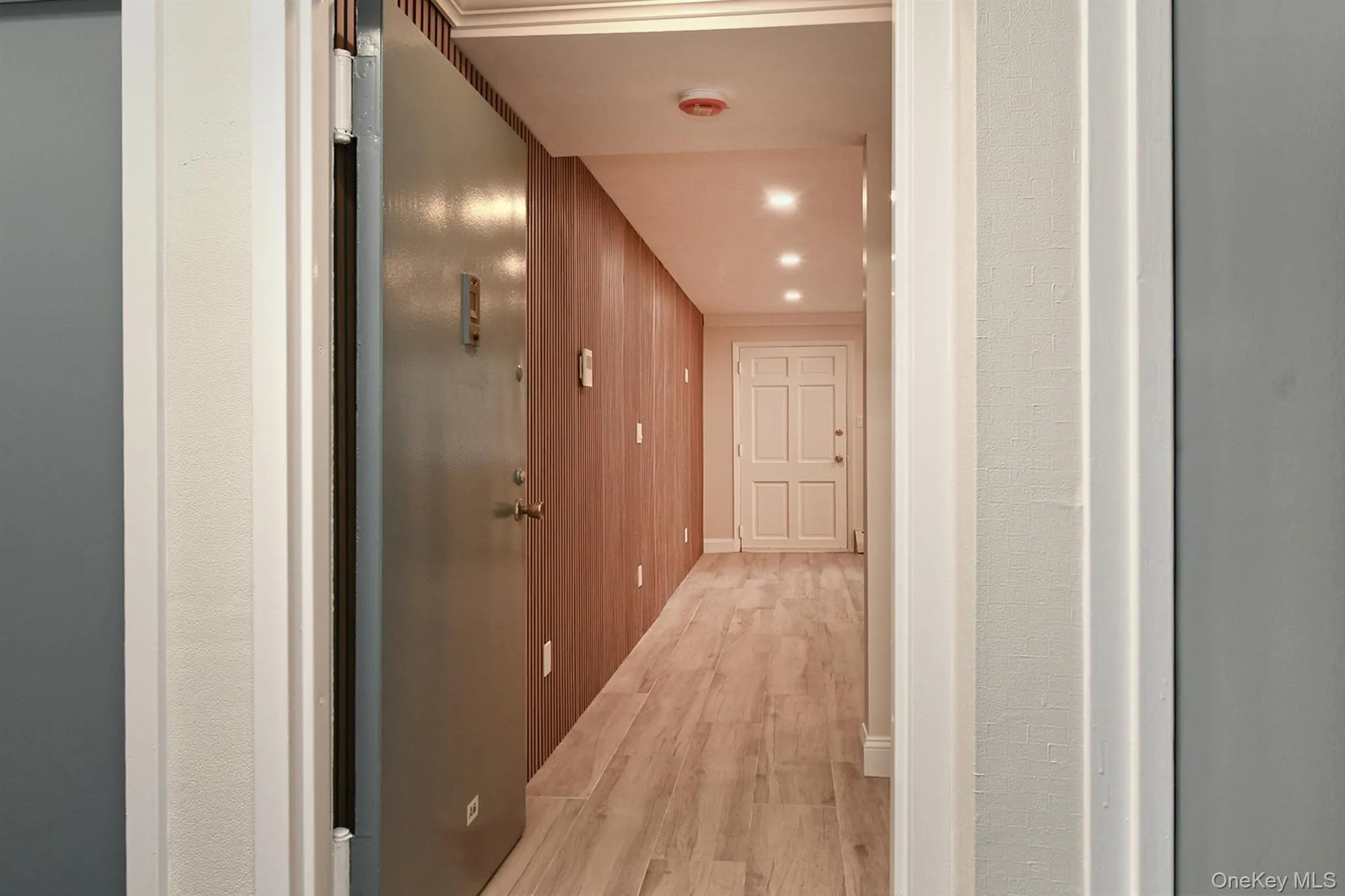 80 Lincoln Avenue, Hempstead, NY, 3 Rooms Rooms,1 BathroomBathrooms,Residential Lease,For Rent,Lincoln,0,960405 80 Lincoln Avenue, Hempstead, NY, 3 Rooms Rooms,1 BathroomBathrooms,Residential Lease,For Rent,Lincoln,0,960405