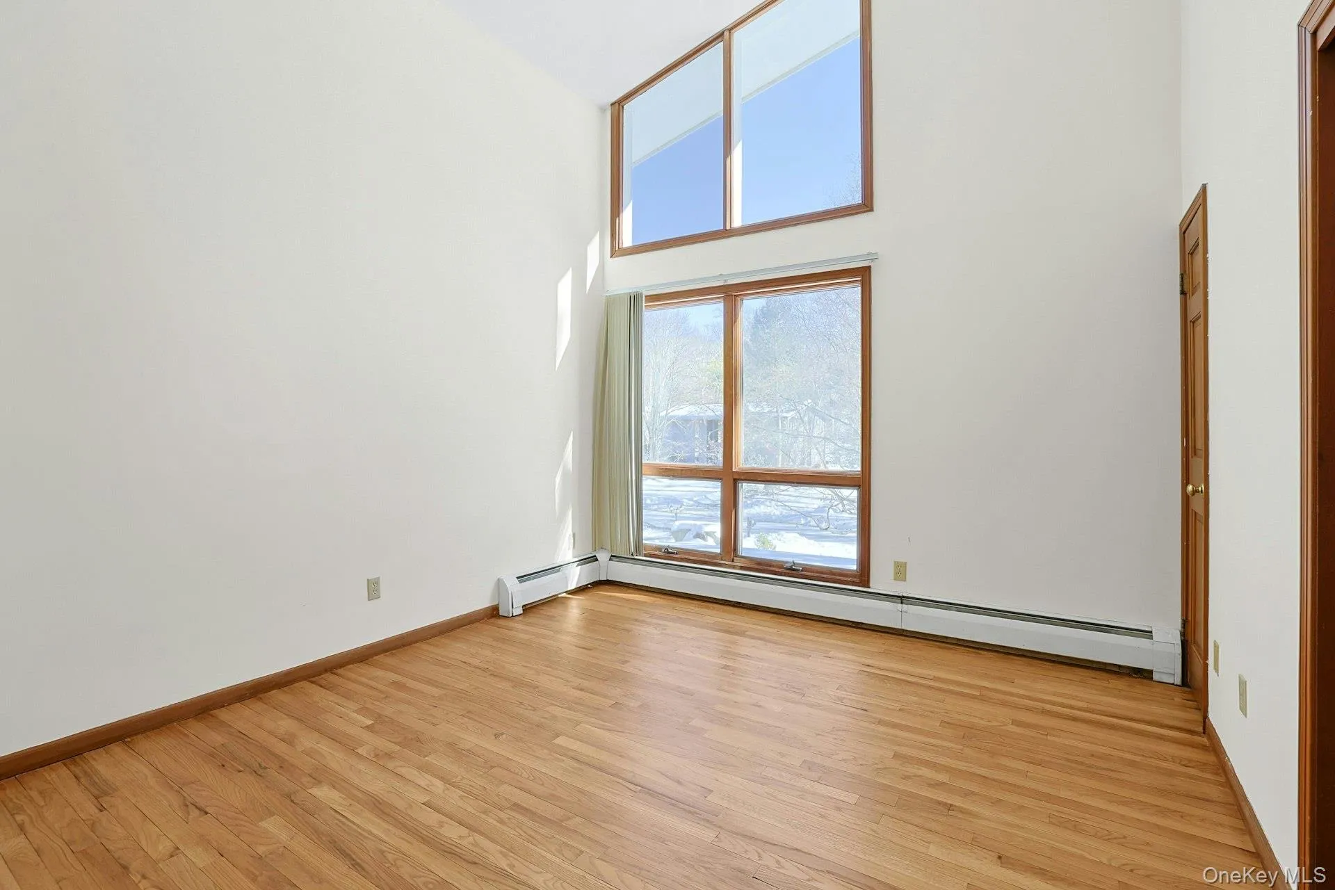 In the third bedroom, the ceiling reaches over fourteen feet high! In the third bedroom, the ceiling reaches over fourteen feet high!