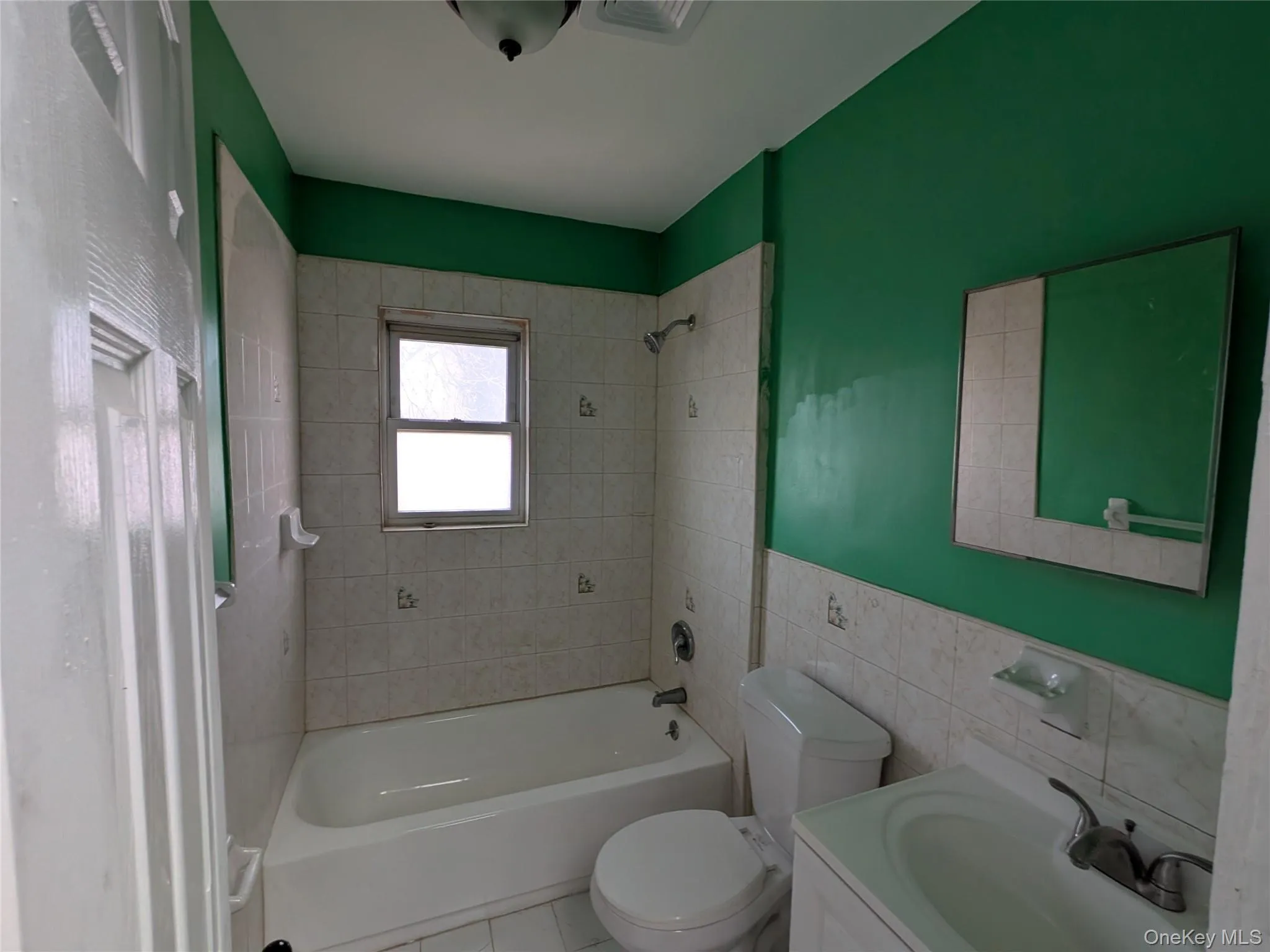 205-11 110th Avenue, New York, NY, 2 Bedrooms Bedrooms, 4 Rooms Rooms,1 BathroomBathrooms,Residential Lease,For Rent,110th,0,960434 205-11 110th Avenue, New York, NY, 2 Bedrooms Bedrooms, 4 Rooms Rooms,1 BathroomBathrooms,Residential Lease,For Rent,110th,0,960434