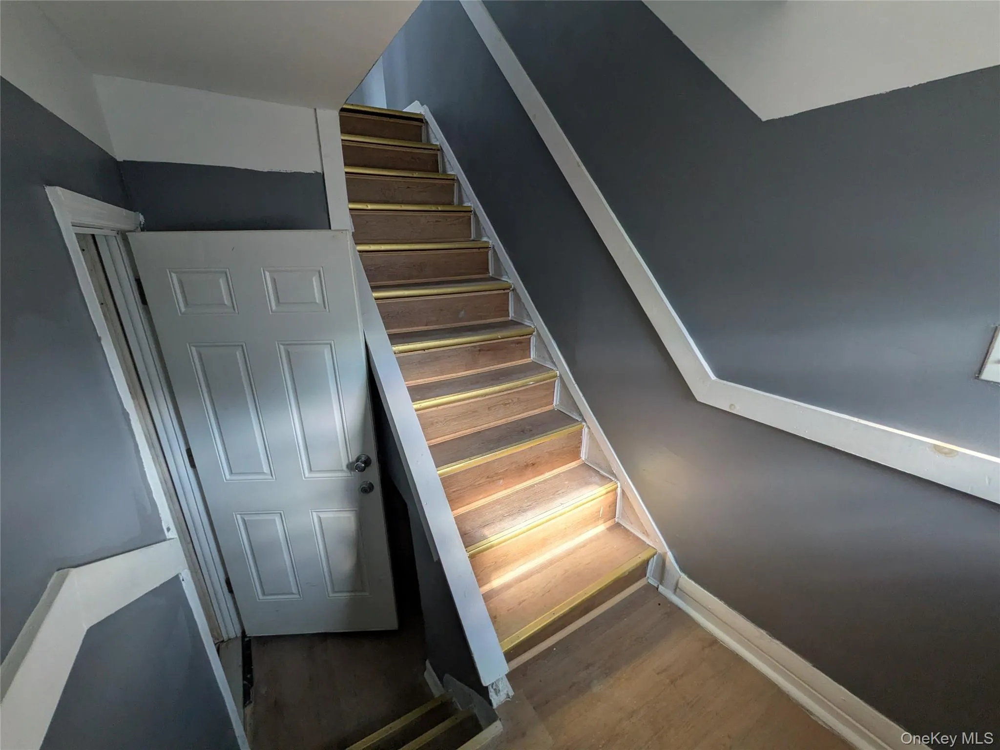 205-11 110th Avenue, New York, NY, 2 Bedrooms Bedrooms, 4 Rooms Rooms,1 BathroomBathrooms,Residential Lease,For Rent,110th,0,960434 205-11 110th Avenue, New York, NY, 2 Bedrooms Bedrooms, 4 Rooms Rooms,1 BathroomBathrooms,Residential Lease,For Rent,110th,0,960434