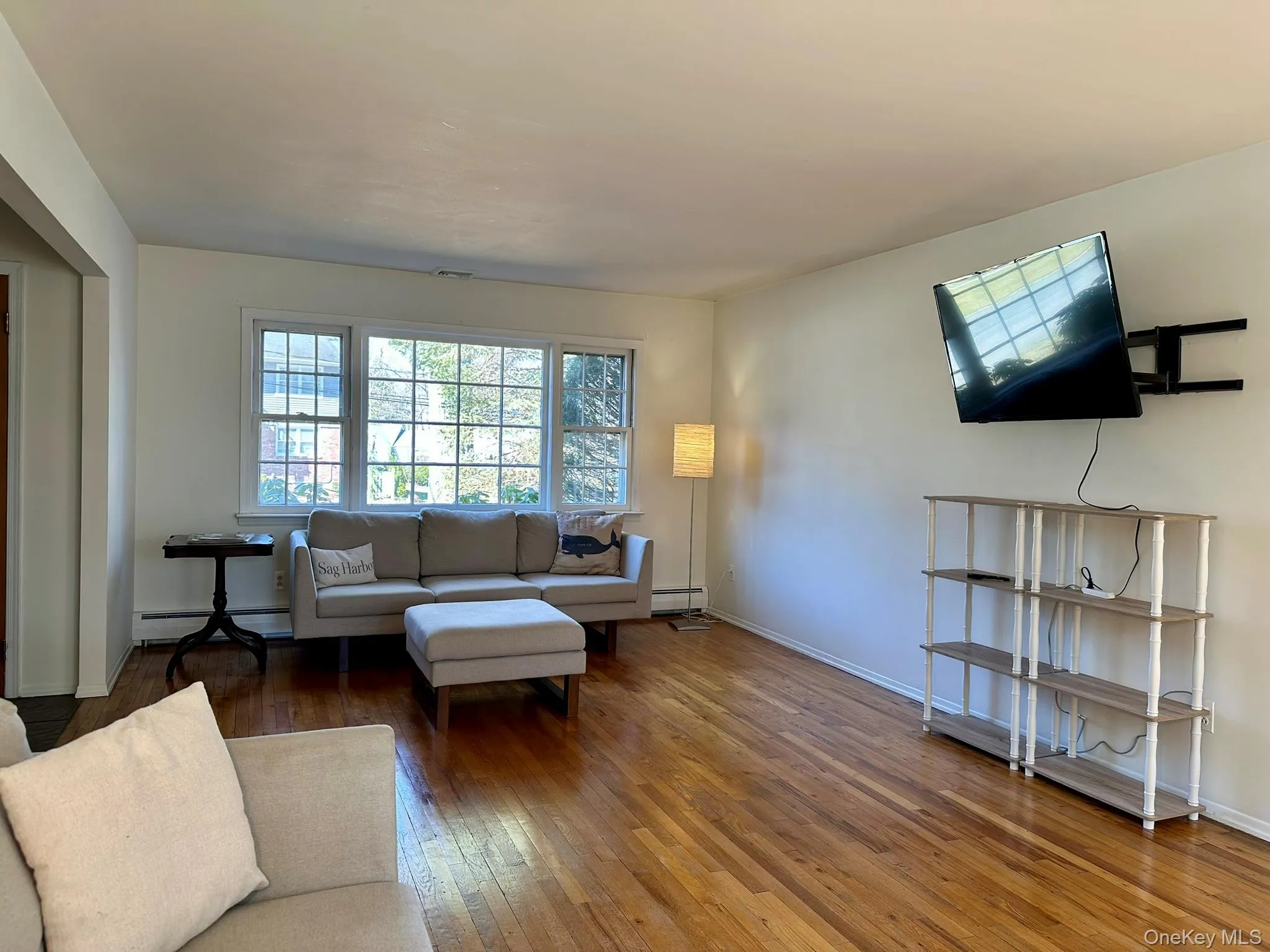 5 Bronze Court, Huntington, NY, 5 Bedrooms Bedrooms, 9 Rooms Rooms,3 BathroomsBathrooms,Residential Lease,For Rent,Bronze,0,960441 5 Bronze Court, Huntington, NY, 5 Bedrooms Bedrooms, 9 Rooms Rooms,3 BathroomsBathrooms,Residential Lease,For Rent,Bronze,0,960441