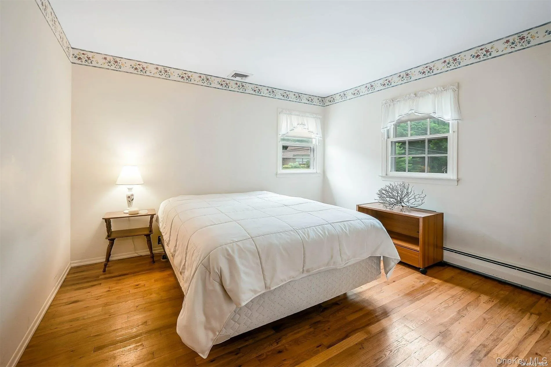 5 Bronze Court, Huntington, NY, 5 Bedrooms Bedrooms, 9 Rooms Rooms,3 BathroomsBathrooms,Residential Lease,For Rent,Bronze,0,960441 5 Bronze Court, Huntington, NY, 5 Bedrooms Bedrooms, 9 Rooms Rooms,3 BathroomsBathrooms,Residential Lease,For Rent,Bronze,0,960441