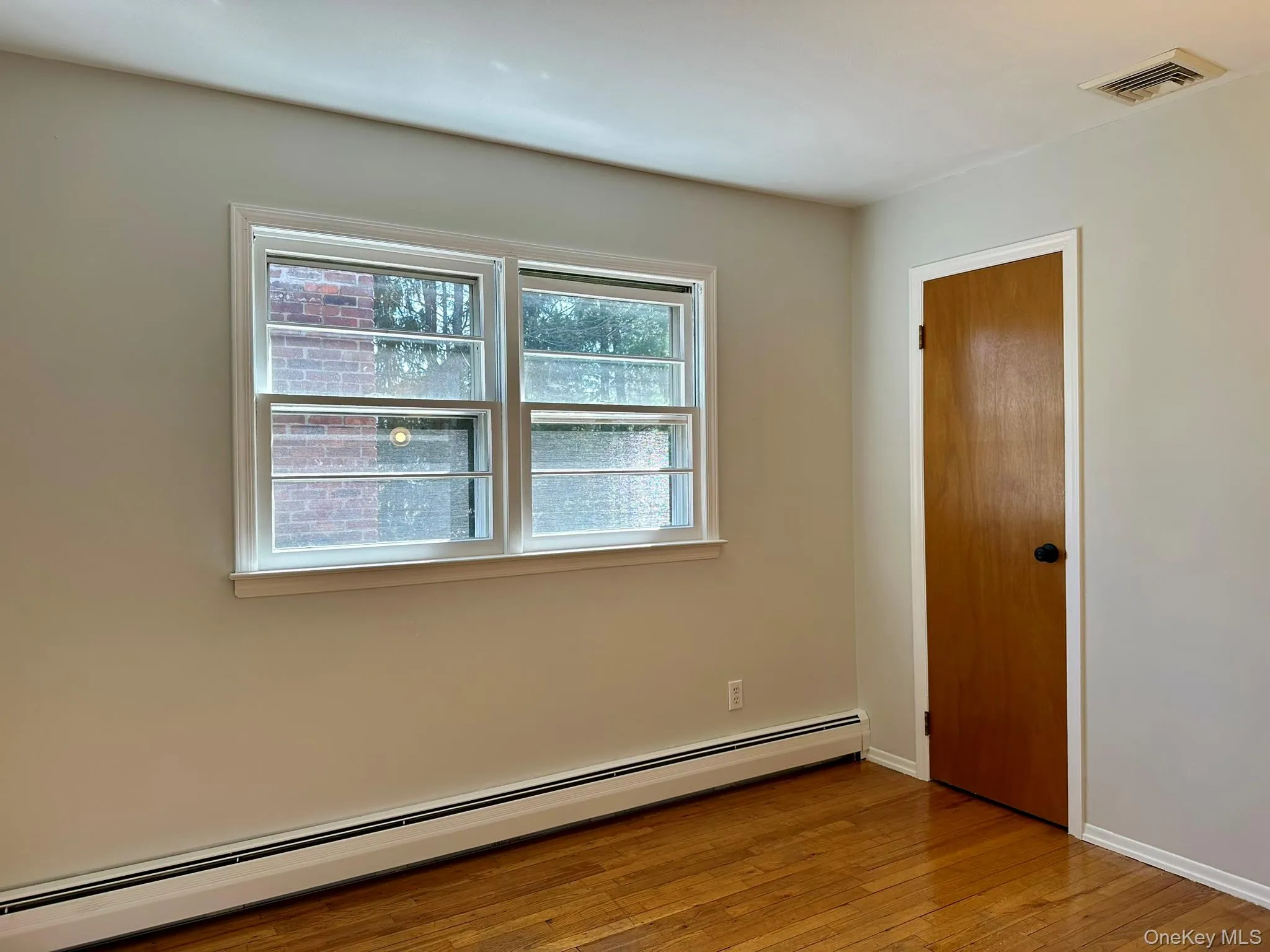 5 Bronze Court, Huntington, NY, 5 Bedrooms Bedrooms, 9 Rooms Rooms,3 BathroomsBathrooms,Residential Lease,For Rent,Bronze,0,960441 5 Bronze Court, Huntington, NY, 5 Bedrooms Bedrooms, 9 Rooms Rooms,3 BathroomsBathrooms,Residential Lease,For Rent,Bronze,0,960441