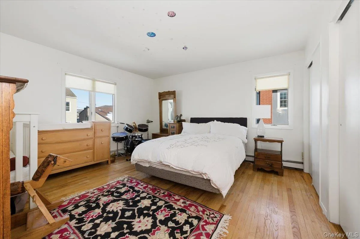 14 Vinton Street, Long Beach, NY, 3 Bedrooms Bedrooms, 6 Rooms Rooms,2 BathroomsBathrooms,Residential Lease,For Rent,Vinton Street,0,960444 14 Vinton Street, Long Beach, NY, 3 Bedrooms Bedrooms, 6 Rooms Rooms,2 BathroomsBathrooms,Residential Lease,For Rent,Vinton Street,0,960444