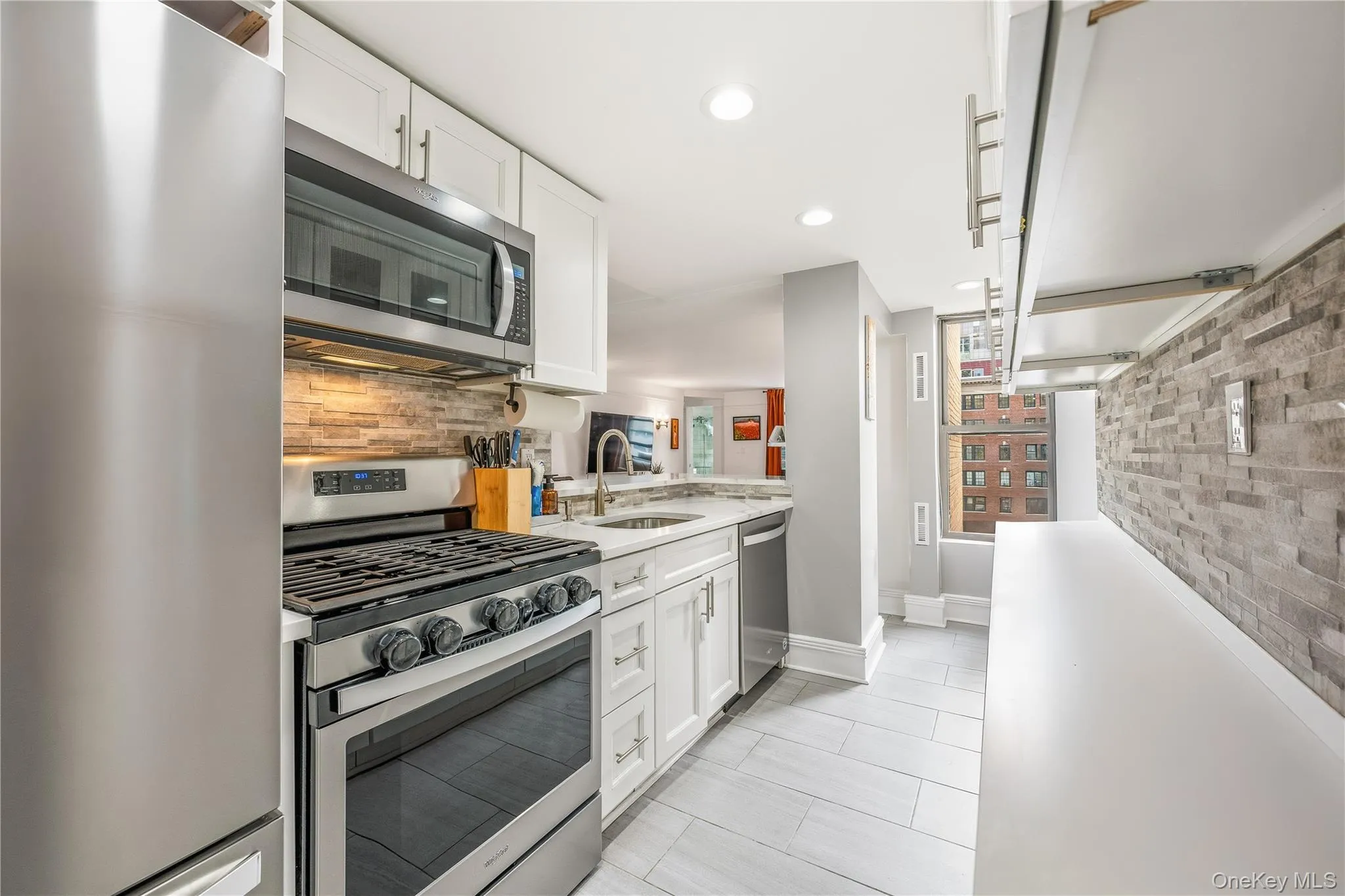 111 88th Street, New York, NY, 2 Bedrooms Bedrooms, 6 Rooms Rooms,2 BathroomsBathrooms,Residential,For Rent,88th,0,960469 111 88th Street, New York, NY, 2 Bedrooms Bedrooms, 6 Rooms Rooms,2 BathroomsBathrooms,Residential,For Rent,88th,0,960469