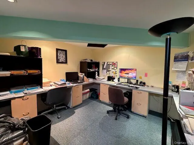 6075 Eliot Avenue, New York, NY, ,Commercial Lease,For Rent,Eliot,0,960491 6075 Eliot Avenue, New York, NY, ,Commercial Lease,For Rent,Eliot,0,960491