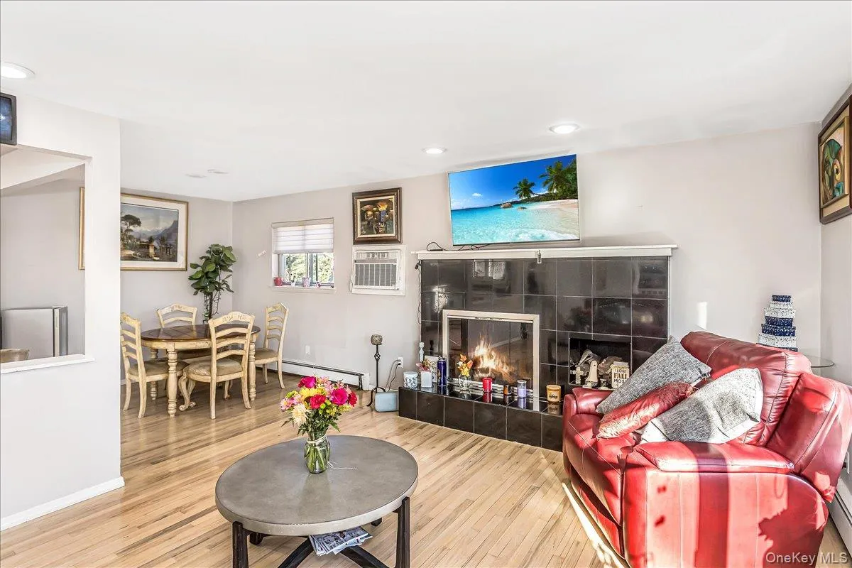 85 Unqua Road, Oyster Bay, NY, 4 Bedrooms Bedrooms, 9 Rooms Rooms,2 BathroomsBathrooms,Residential Sale,For Rent,Unqua,0,960504 85 Unqua Road, Oyster Bay, NY, 4 Bedrooms Bedrooms, 9 Rooms Rooms,2 BathroomsBathrooms,Residential Sale,For Rent,Unqua,0,960504
