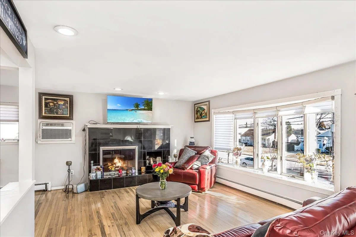 85 Unqua Road, Oyster Bay, NY, 4 Bedrooms Bedrooms, 9 Rooms Rooms,2 BathroomsBathrooms,Residential Sale,For Rent,Unqua,0,960504 85 Unqua Road, Oyster Bay, NY, 4 Bedrooms Bedrooms, 9 Rooms Rooms,2 BathroomsBathrooms,Residential Sale,For Rent,Unqua,0,960504