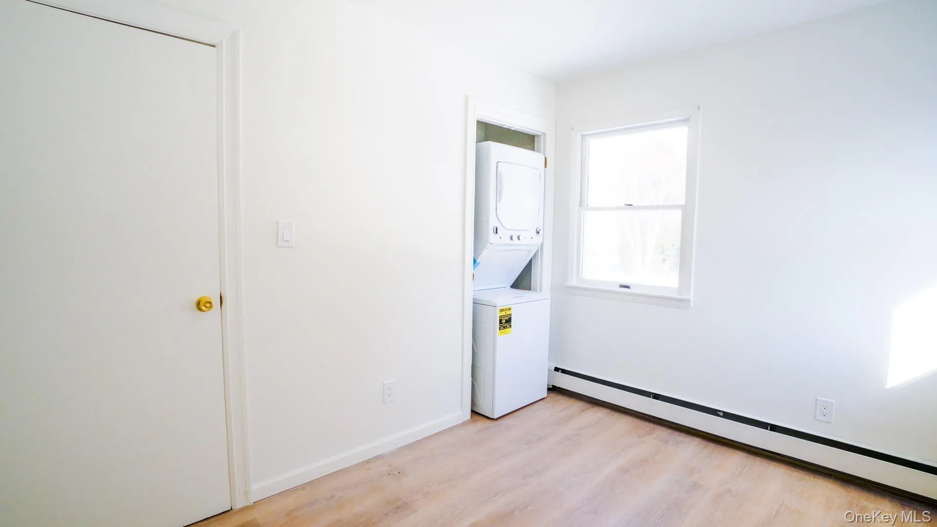 5 Pearsall Place, Babylon, NY, 4 Bedrooms Bedrooms, 7 Rooms Rooms,2 BathroomsBathrooms,Residential Lease,For Rent,Pearsall,0,960519 5 Pearsall Place, Babylon, NY, 4 Bedrooms Bedrooms, 7 Rooms Rooms,2 BathroomsBathrooms,Residential Lease,For Rent,Pearsall,0,960519