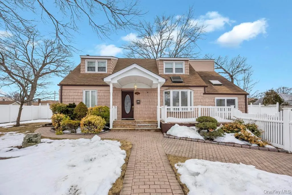 361 16th Street, Babylon, NY, 7 Bedrooms Bedrooms, 13 Rooms Rooms,4 BathroomsBathrooms,Residential,For Rent,16th,0,960523 361 16th Street, Babylon, NY, 7 Bedrooms Bedrooms, 13 Rooms Rooms,4 BathroomsBathrooms,Residential,For Rent,16th,0,960523