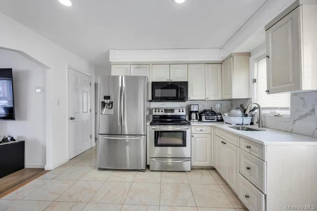 361 16th Street, Babylon, NY, 7 Bedrooms Bedrooms, 13 Rooms Rooms,4 BathroomsBathrooms,Residential,For Rent,16th,0,960523 361 16th Street, Babylon, NY, 7 Bedrooms Bedrooms, 13 Rooms Rooms,4 BathroomsBathrooms,Residential,For Rent,16th,0,960523