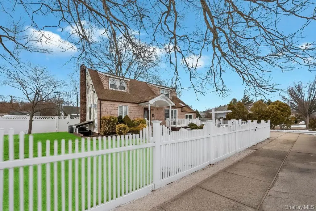 361 16th Street, Babylon, NY, 7 Bedrooms Bedrooms, 13 Rooms Rooms,4 BathroomsBathrooms,Residential,For Rent,16th,0,960523 361 16th Street, Babylon, NY, 7 Bedrooms Bedrooms, 13 Rooms Rooms,4 BathroomsBathrooms,Residential,For Rent,16th,0,960523