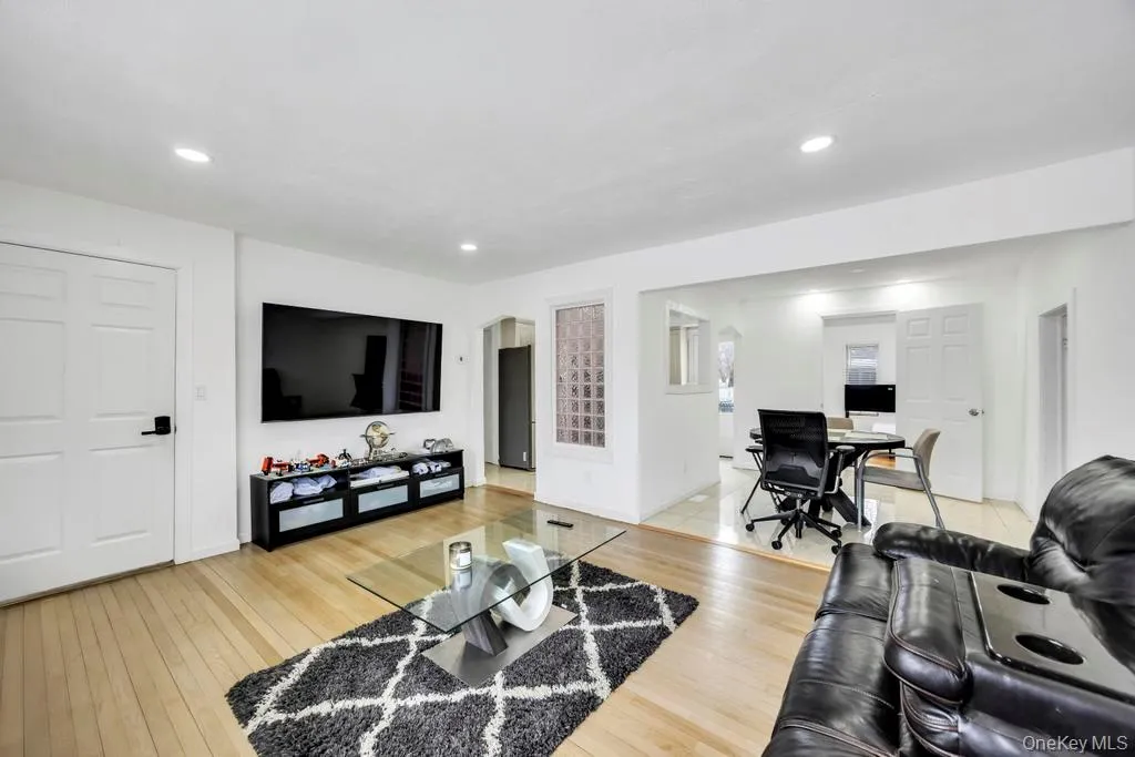 361 16th Street, Babylon, NY, 7 Bedrooms Bedrooms, 13 Rooms Rooms,4 BathroomsBathrooms,Residential,For Rent,16th,0,960523 361 16th Street, Babylon, NY, 7 Bedrooms Bedrooms, 13 Rooms Rooms,4 BathroomsBathrooms,Residential,For Rent,16th,0,960523