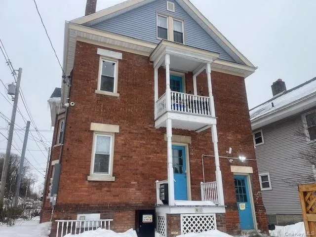 18 Innis Avenue, Poughkeepsie, NY, 3 Bedrooms Bedrooms, 6 Rooms Rooms,1 BathroomBathrooms,Residential Lease,For Rent,Innis,0,960538 18 Innis Avenue, Poughkeepsie, NY, 3 Bedrooms Bedrooms, 6 Rooms Rooms,1 BathroomBathrooms,Residential Lease,For Rent,Innis,0,960538