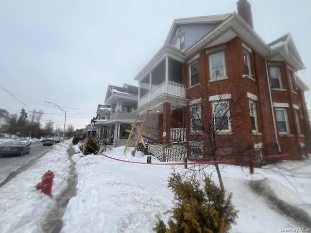 18 Innis Avenue, Poughkeepsie, NY, 3 Bedrooms Bedrooms, 6 Rooms Rooms,1 BathroomBathrooms,Residential Lease,For Rent,Innis,0,960538 18 Innis Avenue, Poughkeepsie, NY, 3 Bedrooms Bedrooms, 6 Rooms Rooms,1 BathroomBathrooms,Residential Lease,For Rent,Innis,0,960538