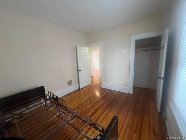 18 Innis Avenue, Poughkeepsie, NY, 3 Bedrooms Bedrooms, 6 Rooms Rooms,1 BathroomBathrooms,Residential Lease,For Rent,Innis,0,960538 18 Innis Avenue, Poughkeepsie, NY, 3 Bedrooms Bedrooms, 6 Rooms Rooms,1 BathroomBathrooms,Residential Lease,For Rent,Innis,0,960538