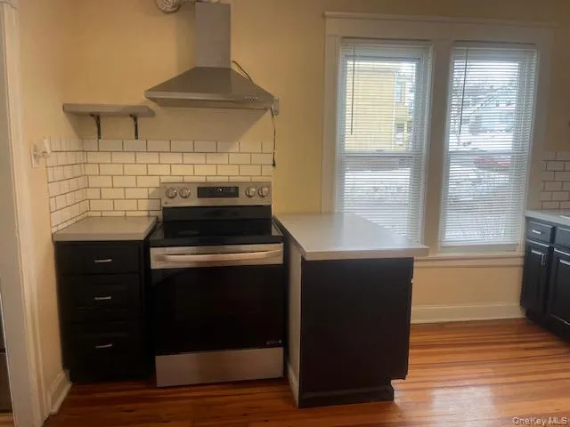 18 Innis Avenue, Poughkeepsie, NY, 3 Bedrooms Bedrooms, 6 Rooms Rooms,1 BathroomBathrooms,Residential Lease,For Rent,Innis,0,960538 18 Innis Avenue, Poughkeepsie, NY, 3 Bedrooms Bedrooms, 6 Rooms Rooms,1 BathroomBathrooms,Residential Lease,For Rent,Innis,0,960538