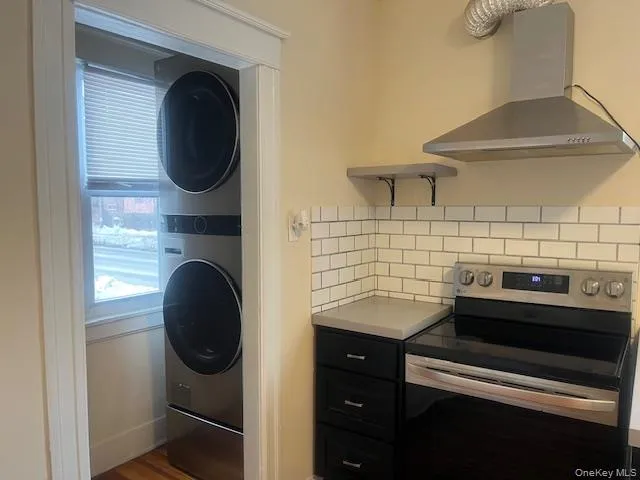 18 Innis Avenue, Poughkeepsie, NY, 3 Bedrooms Bedrooms, 6 Rooms Rooms,1 BathroomBathrooms,Residential Lease,For Rent,Innis,0,960538 18 Innis Avenue, Poughkeepsie, NY, 3 Bedrooms Bedrooms, 6 Rooms Rooms,1 BathroomBathrooms,Residential Lease,For Rent,Innis,0,960538