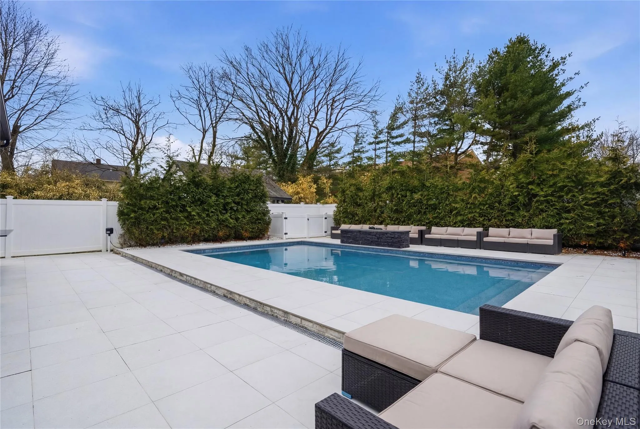 17 Garfield Place, North Hempstead, NY, 5 Bedrooms Bedrooms, 10 Rooms Rooms,3 BathroomsBathrooms,Residential,For Rent,Garfield,0,960539 17 Garfield Place, North Hempstead, NY, 5 Bedrooms Bedrooms, 10 Rooms Rooms,3 BathroomsBathrooms,Residential,For Rent,Garfield,0,960539