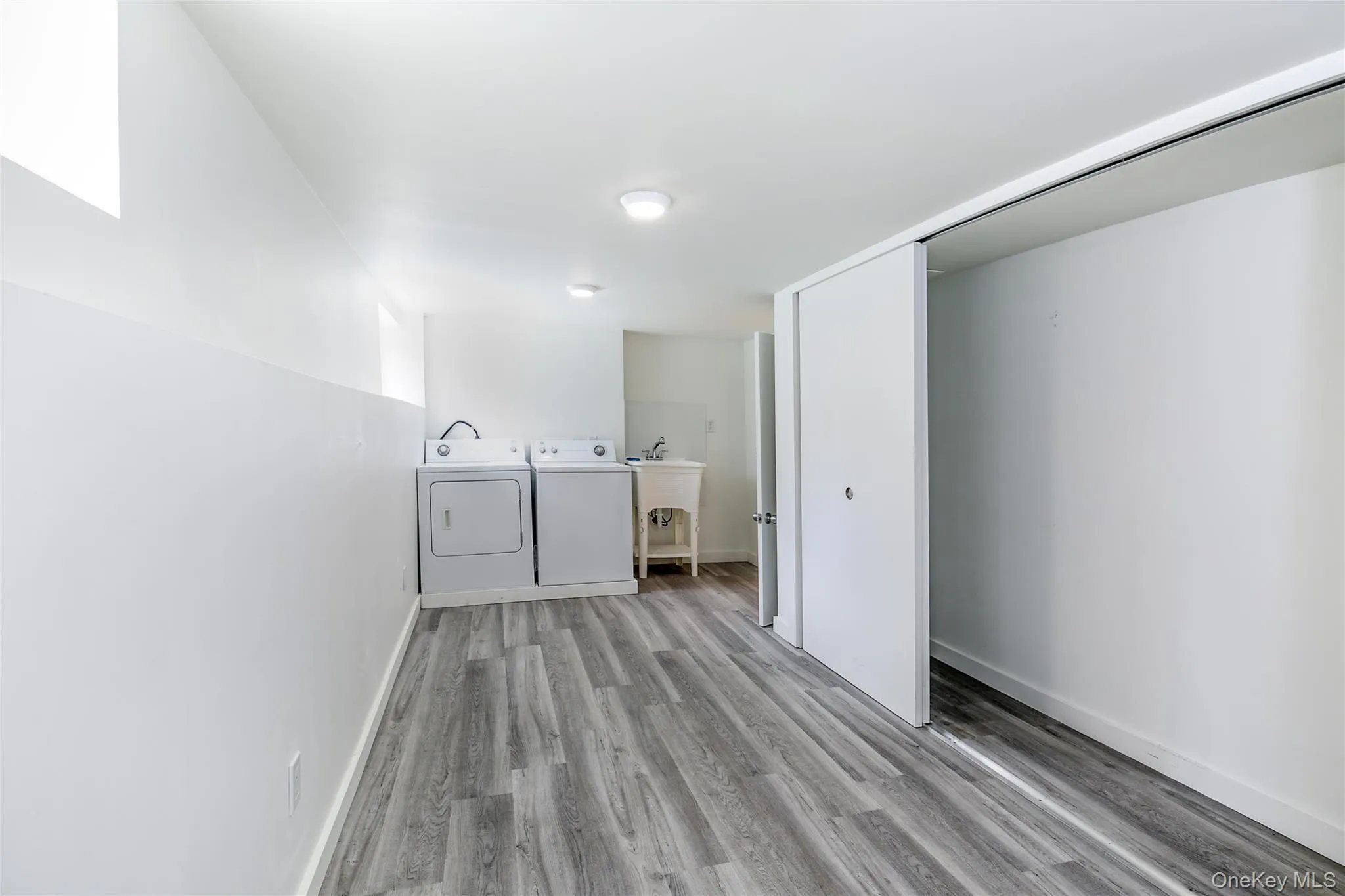 122 Washington Avenue, Beacon, NY, 2 Bedrooms Bedrooms, 8 Rooms Rooms,1 BathroomBathrooms,Residential Sale,For Rent,Washington,0,960540 122 Washington Avenue, Beacon, NY, 2 Bedrooms Bedrooms, 8 Rooms Rooms,1 BathroomBathrooms,Residential Sale,For Rent,Washington,0,960540