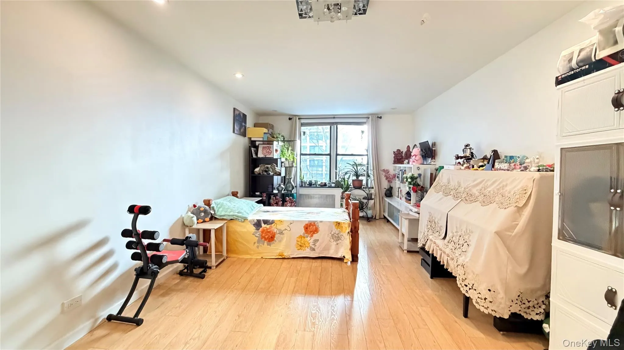 13870 Elder Avenue, New York, NY, 1 Bedroom Bedrooms, 3 Rooms Rooms,1 BathroomBathrooms,Residential,For Rent,Elder,0,960550 13870 Elder Avenue, New York, NY, 1 Bedroom Bedrooms, 3 Rooms Rooms,1 BathroomBathrooms,Residential,For Rent,Elder,0,960550