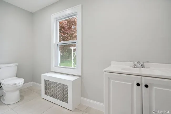 1030 Glen Cove Avenue, Oyster Bay, NY, 4 Bedrooms Bedrooms, 8 Rooms Rooms,1 BathroomBathrooms,Residential Lease,For Rent,Glen Cove,0,960570 1030 Glen Cove Avenue, Oyster Bay, NY, 4 Bedrooms Bedrooms, 8 Rooms Rooms,1 BathroomBathrooms,Residential Lease,For Rent,Glen Cove,0,960570