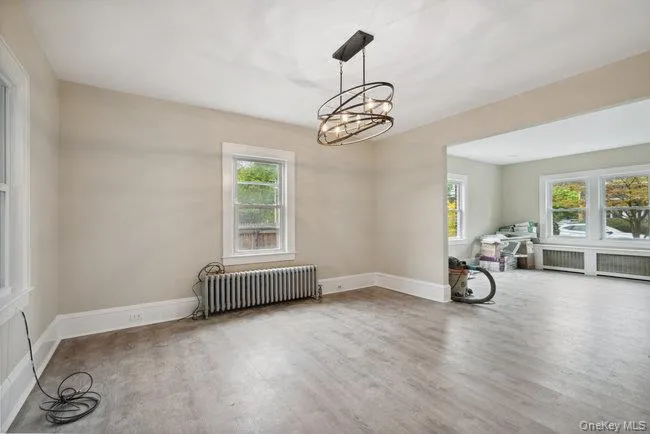 1030 Glen Cove Avenue, Oyster Bay, NY, 4 Bedrooms Bedrooms, 8 Rooms Rooms,1 BathroomBathrooms,Residential Lease,For Rent,Glen Cove,0,960570 1030 Glen Cove Avenue, Oyster Bay, NY, 4 Bedrooms Bedrooms, 8 Rooms Rooms,1 BathroomBathrooms,Residential Lease,For Rent,Glen Cove,0,960570