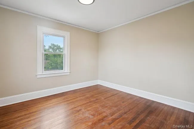 1030 Glen Cove Avenue, Oyster Bay, NY, 4 Bedrooms Bedrooms, 8 Rooms Rooms,1 BathroomBathrooms,Residential Lease,For Rent,Glen Cove,0,960570 1030 Glen Cove Avenue, Oyster Bay, NY, 4 Bedrooms Bedrooms, 8 Rooms Rooms,1 BathroomBathrooms,Residential Lease,For Rent,Glen Cove,0,960570