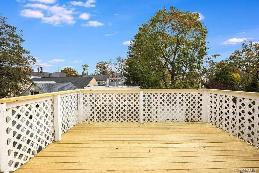 75 Maxwell Avenue, Oyster Bay, NY, 2 Bedrooms Bedrooms, 5 Rooms Rooms,1 BathroomBathrooms,Residential Lease,For Rent,Maxwell,0,960578 75 Maxwell Avenue, Oyster Bay, NY, 2 Bedrooms Bedrooms, 5 Rooms Rooms,1 BathroomBathrooms,Residential Lease,For Rent,Maxwell,0,960578