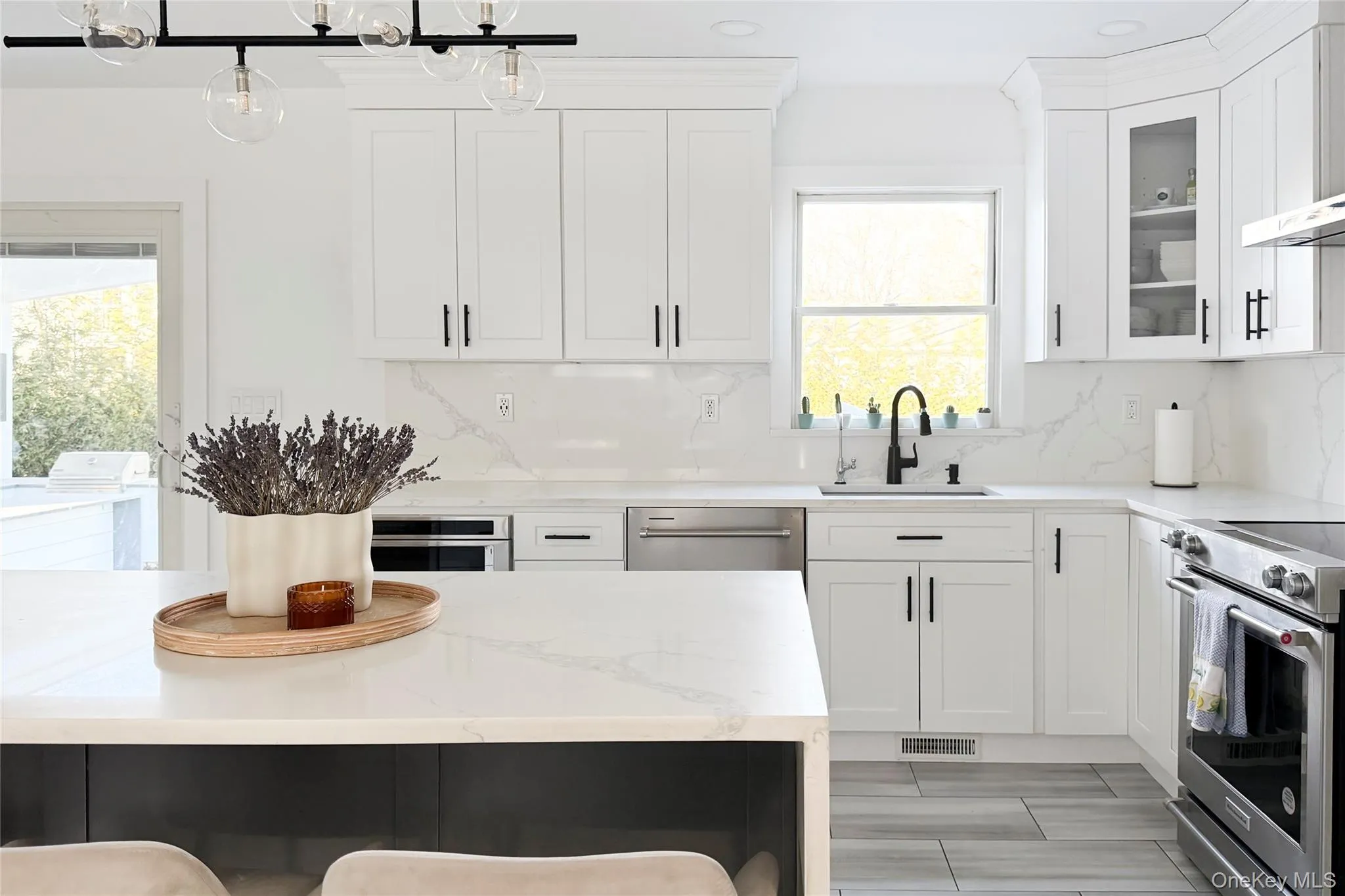 121 Ponquogue Avenue, Southampton, NY, 3 Bedrooms Bedrooms, 8 Rooms Rooms,3 BathroomsBathrooms,Residential Lease,For Rent,Ponquogue,0,960586 121 Ponquogue Avenue, Southampton, NY, 3 Bedrooms Bedrooms, 8 Rooms Rooms,3 BathroomsBathrooms,Residential Lease,For Rent,Ponquogue,0,960586