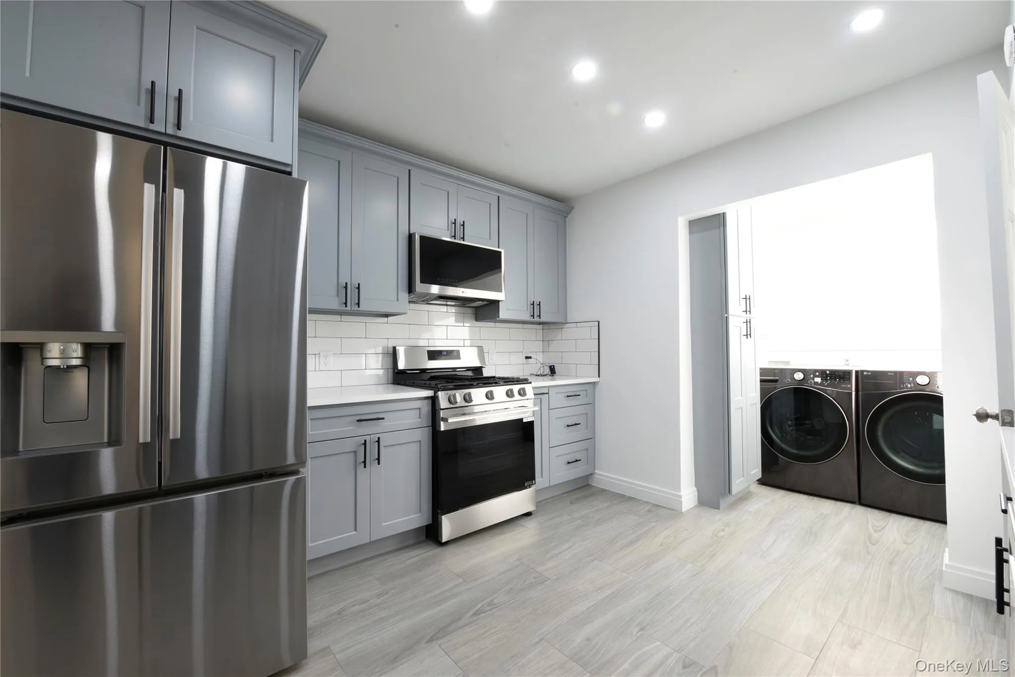 144-13 Lux Road, New York, NY, 3 Bedrooms Bedrooms, 6 Rooms Rooms,2 BathroomsBathrooms,Residential,For Rent,Lux,0,960589 144-13 Lux Road, New York, NY, 3 Bedrooms Bedrooms, 6 Rooms Rooms,2 BathroomsBathrooms,Residential,For Rent,Lux,0,960589
