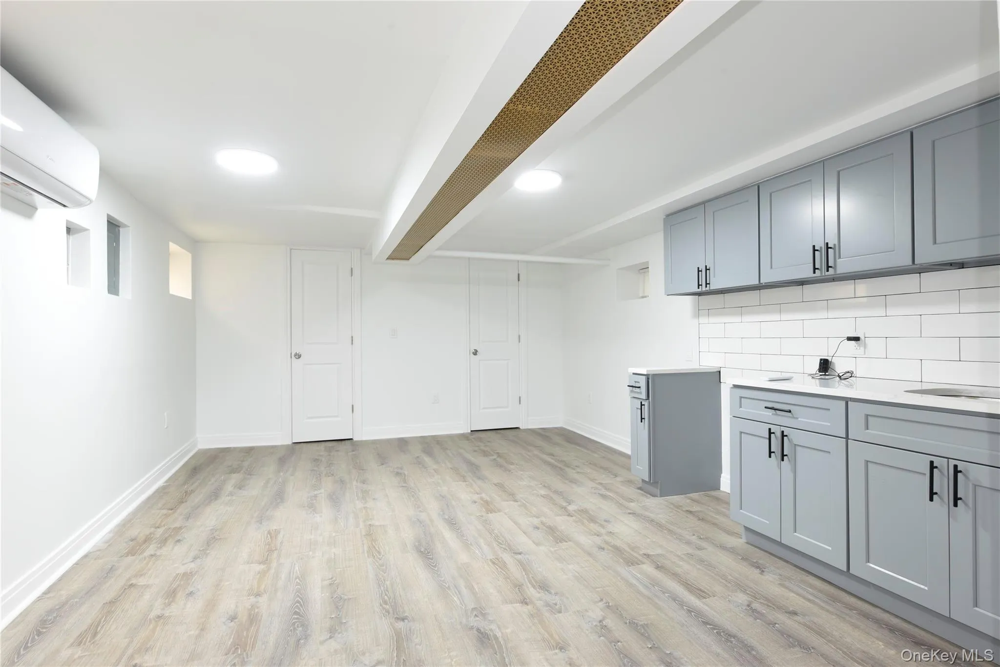 144-13 Lux Road, New York, NY, 3 Bedrooms Bedrooms, 6 Rooms Rooms,2 BathroomsBathrooms,Residential,For Rent,Lux,0,960589 144-13 Lux Road, New York, NY, 3 Bedrooms Bedrooms, 6 Rooms Rooms,2 BathroomsBathrooms,Residential,For Rent,Lux,0,960589