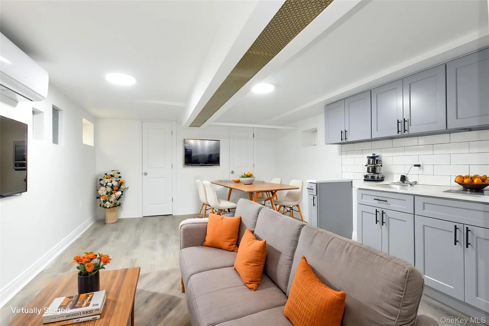 144-13 Lux Road, New York, NY, 3 Bedrooms Bedrooms, 6 Rooms Rooms,2 BathroomsBathrooms,Residential,For Rent,Lux,0,960589 144-13 Lux Road, New York, NY, 3 Bedrooms Bedrooms, 6 Rooms Rooms,2 BathroomsBathrooms,Residential,For Rent,Lux,0,960589