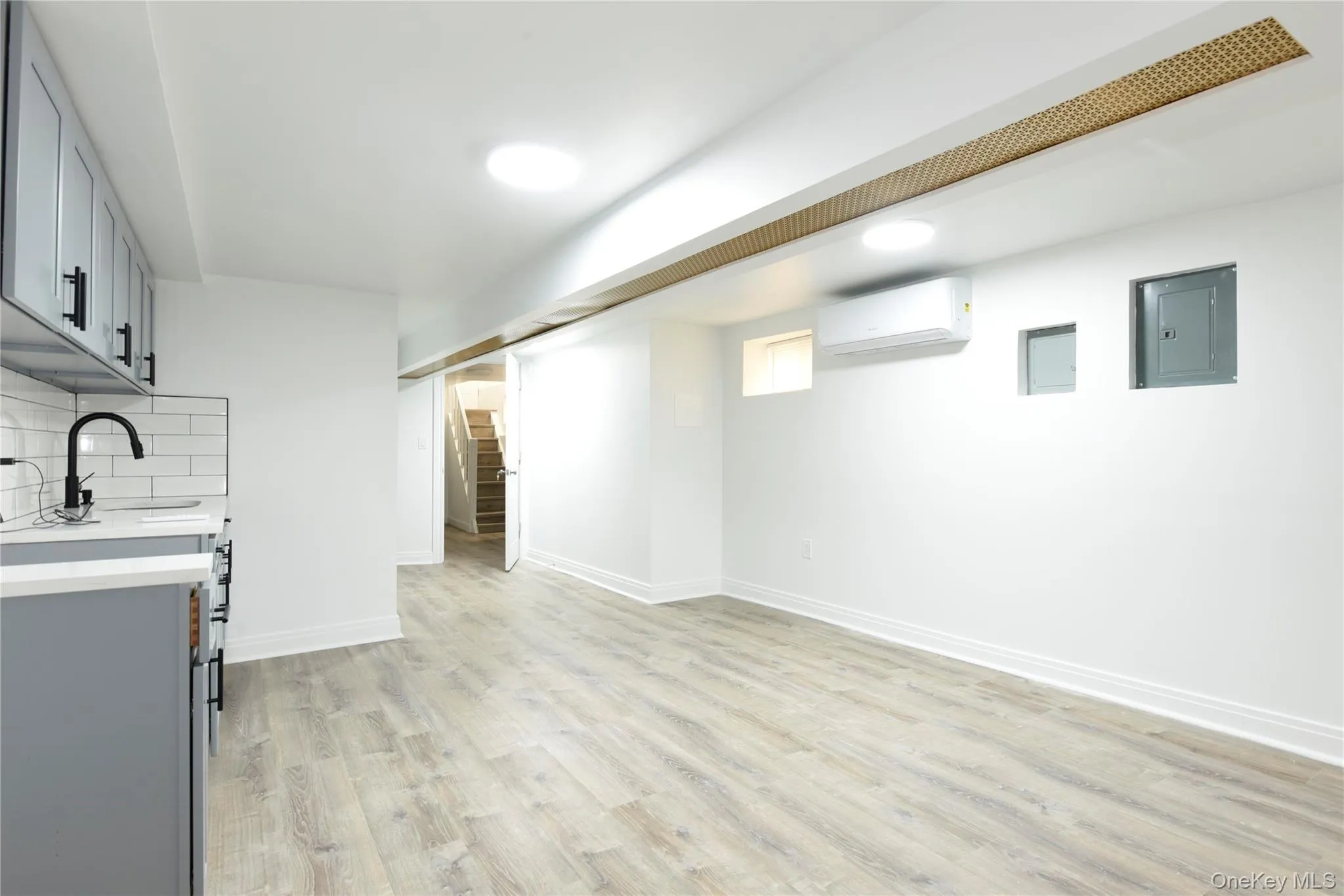 144-13 Lux Road, New York, NY, 3 Bedrooms Bedrooms, 6 Rooms Rooms,2 BathroomsBathrooms,Residential,For Rent,Lux,0,960589 144-13 Lux Road, New York, NY, 3 Bedrooms Bedrooms, 6 Rooms Rooms,2 BathroomsBathrooms,Residential,For Rent,Lux,0,960589